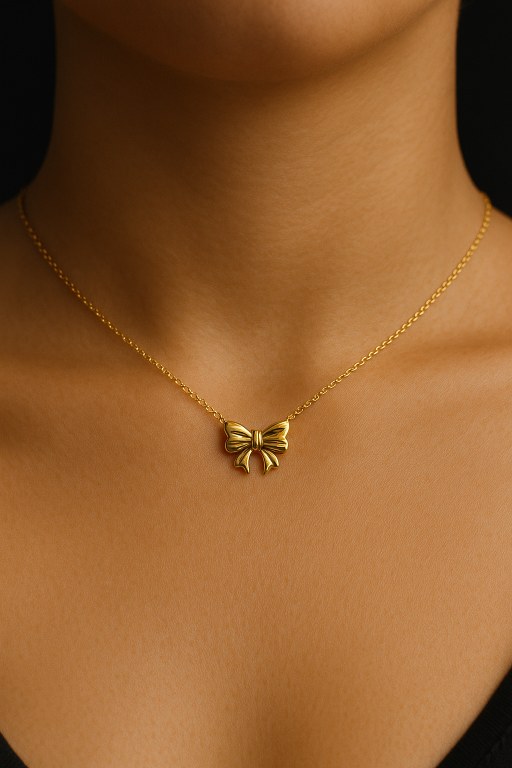 Collier Ribbon porté – acier inoxydable doré – Jewelya AG