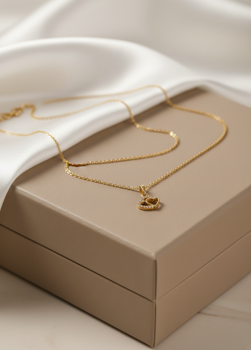 Collier Amore doré en acier inoxydable 316L – Jewelya AG